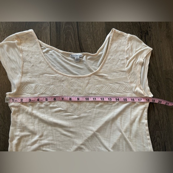 American Eagle Outfitters Ivory Short Sleeve Top Size Large - Picture 5 of 8